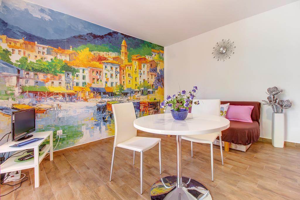 Apartments Petra マリ・ロシニュ エクステリア 写真