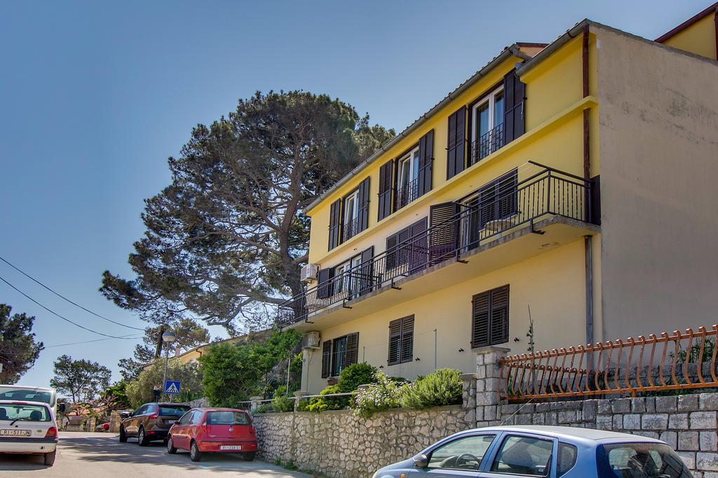 Apartments Petra マリ・ロシニュ エクステリア 写真