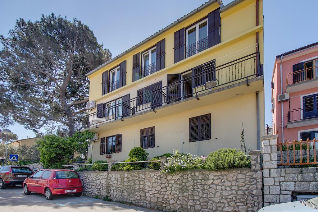 Apartments Petra マリ・ロシニュ エクステリア 写真